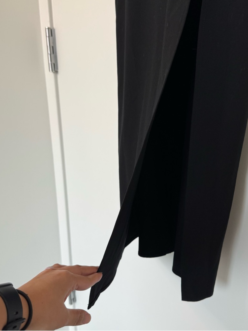 Small Black Midi Tube Dress with Slit Classic Minimalist Old Money Chic Zara - Picture 7 of 15